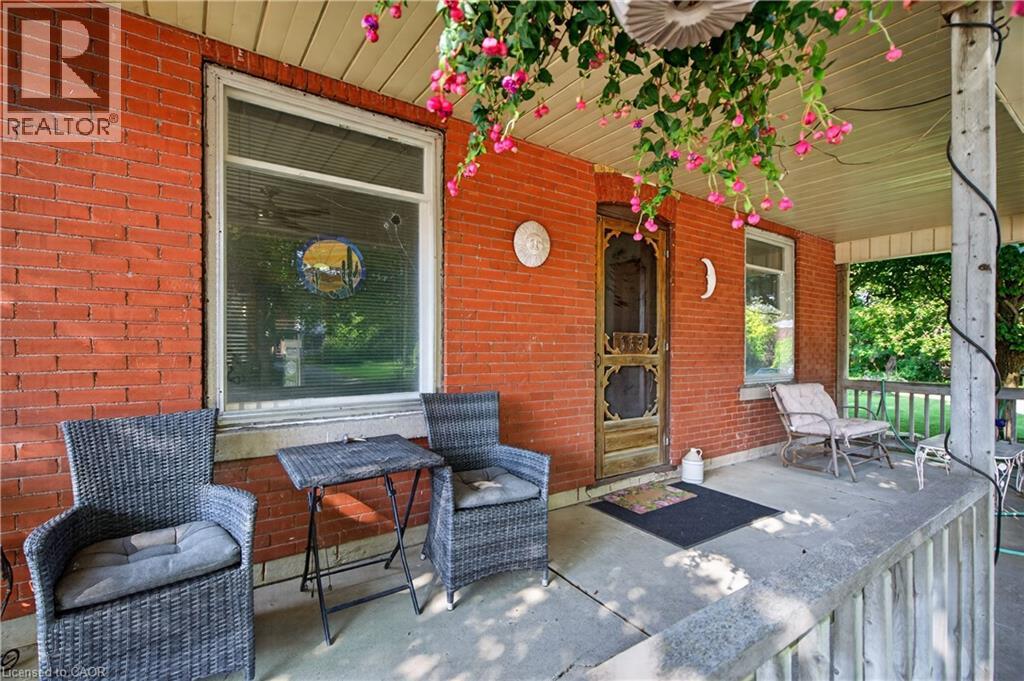 113 Freelton Road Property Photo 4