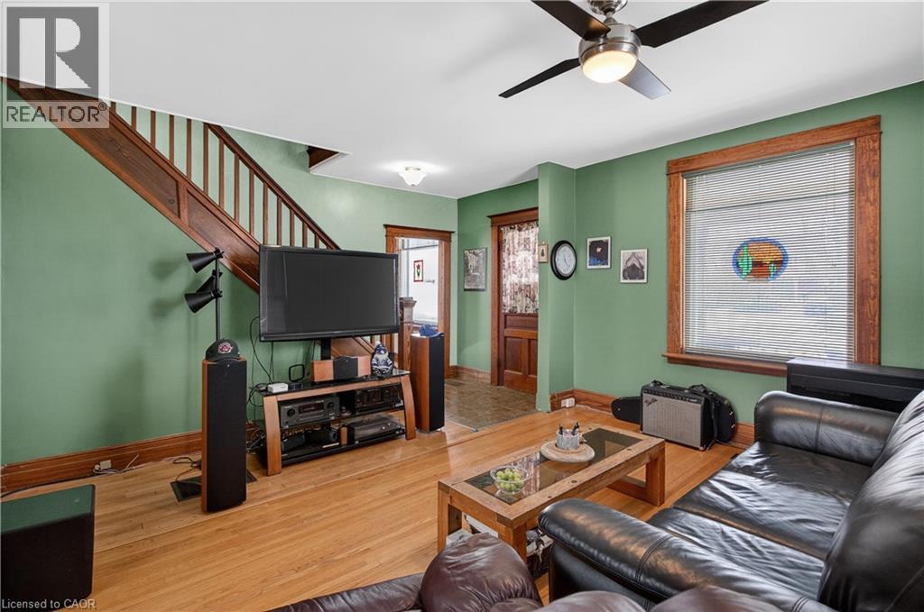 113 Freelton Road Property Photo 8