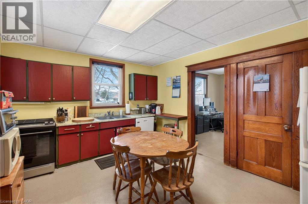 113 Freelton Road Property Photo 15