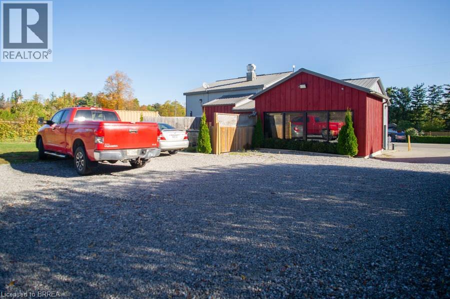 53 Simcoe Street Property Photo 22