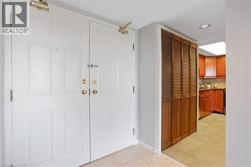 3267 King Street E Unit# 505 Property Photo 4
