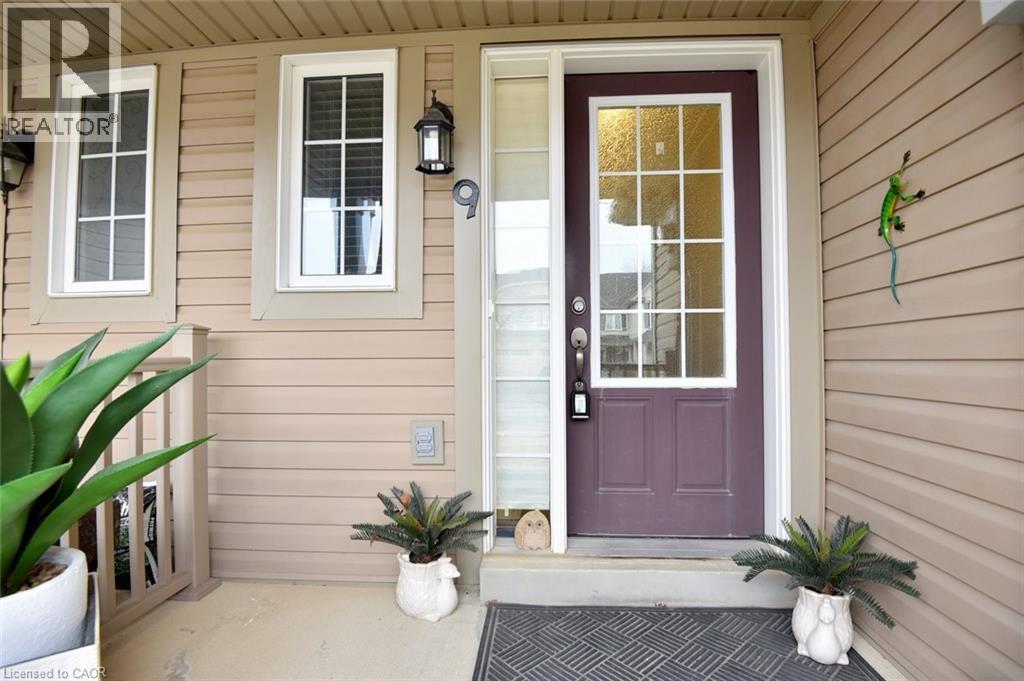 9 Lynch Crescent Property Photo 3