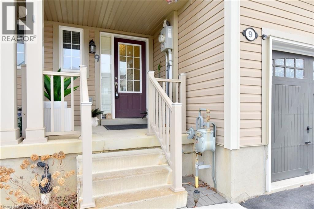 9 Lynch Crescent Property Photo 4