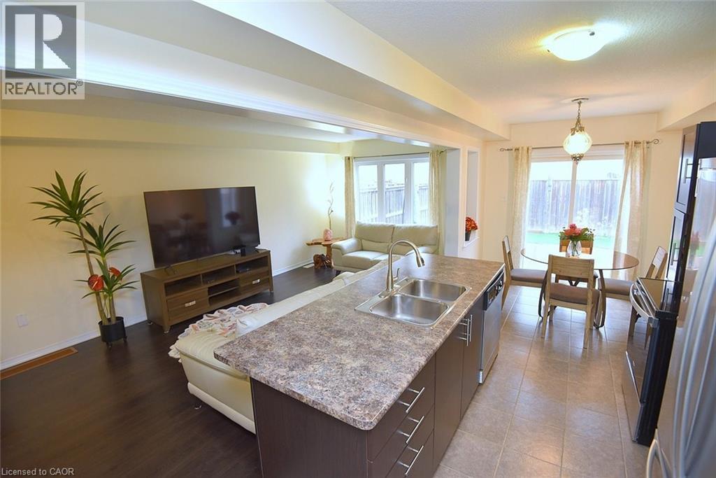 9 Lynch Crescent Property Photo 16