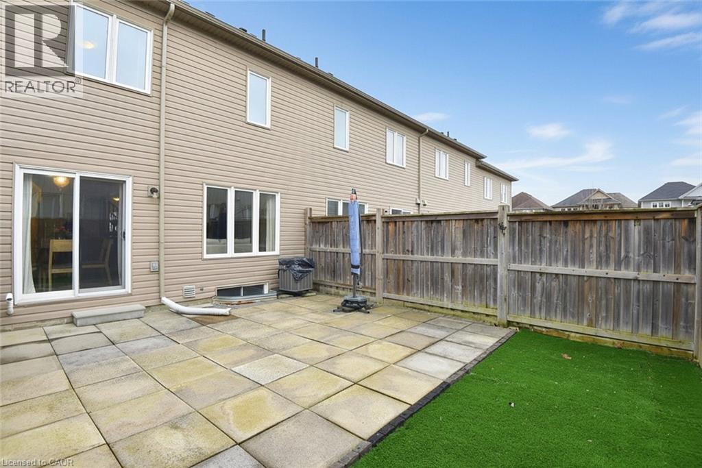 9 Lynch Crescent Property Photo 35