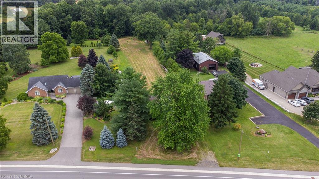 449 King Edward Street Property Photo 4