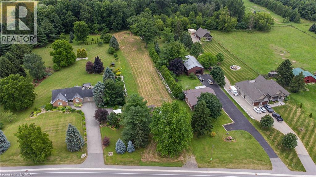 449 King Edward Street Property Photo 5