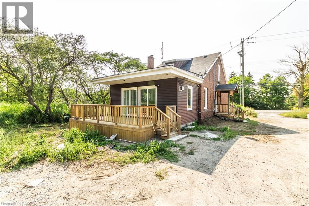 1411 E 56 Highway Property Photo 1