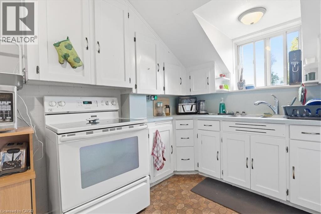 31 Bingeman Street Property Photo 8