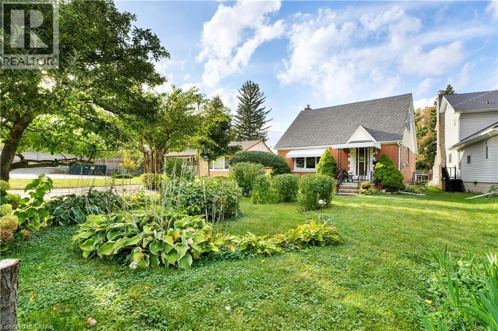 22 GRABER Place Property Photo 1