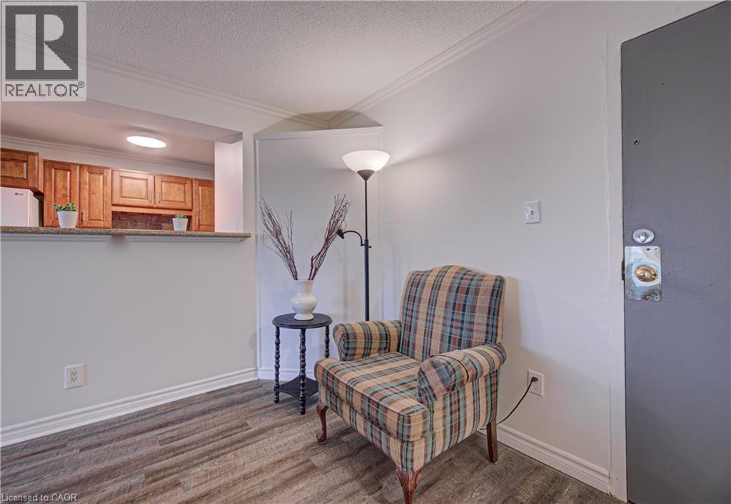 793 Colborne Street Unit# 202 Property Photo 6