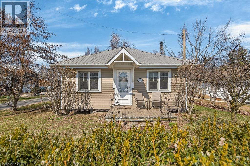 88 Erie Boulevard Property Photo 1