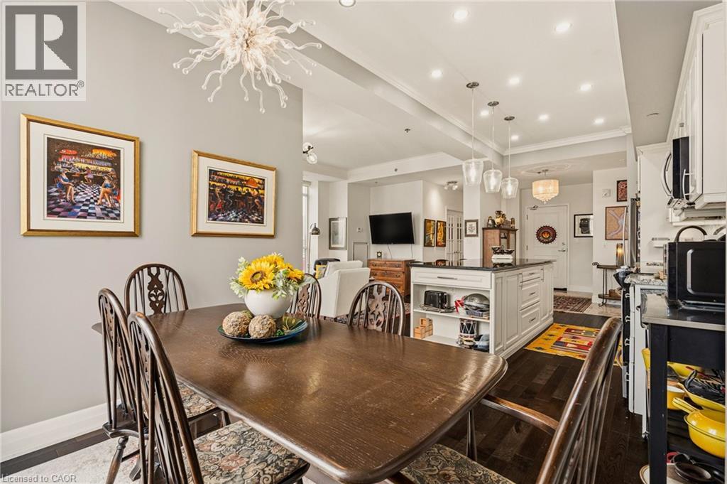 90 Charlton Avenue W Unit# Ph1 Property Photo 17