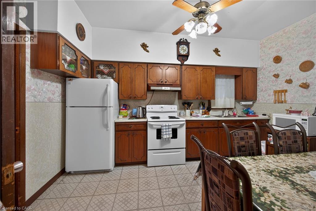 96 Barnesdale Boulevard Property Photo 13