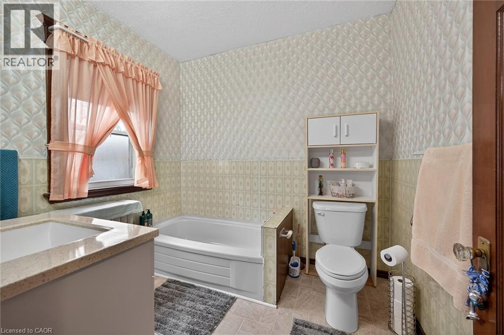 96 Barnesdale Boulevard Property Photo 24