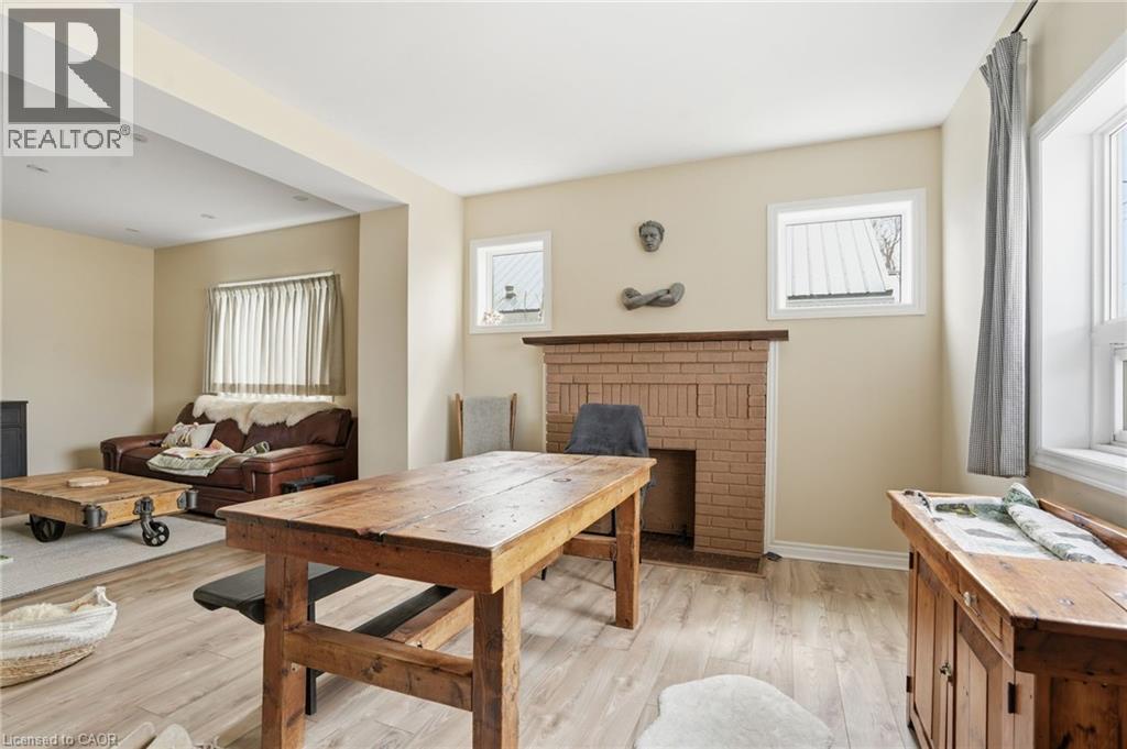 436 Mcalpine Avenue N Property Photo 2