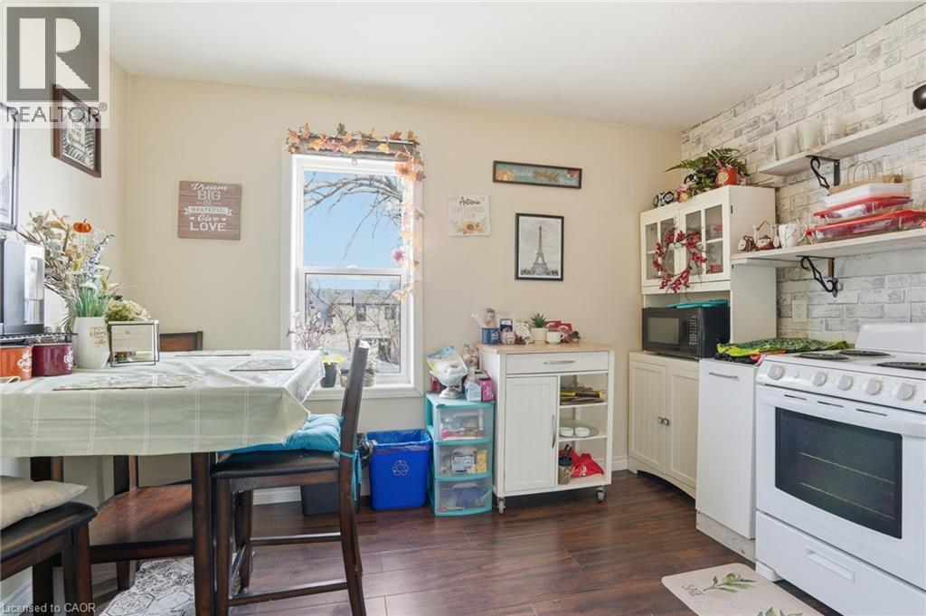 436 Mcalpine Avenue N Property Photo 11