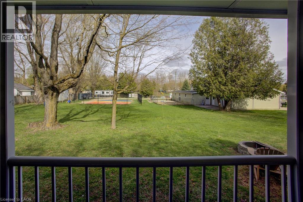 7489 Sideroad 5 E Property Photo 12