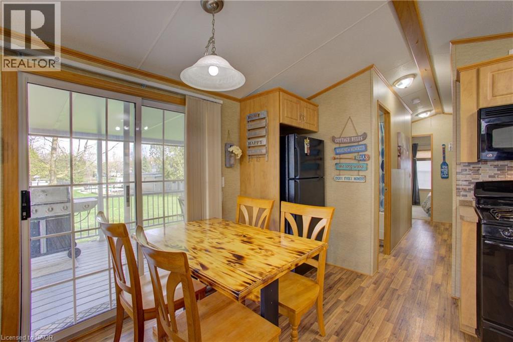 7489 Sideroad 5 E Property Photo 17