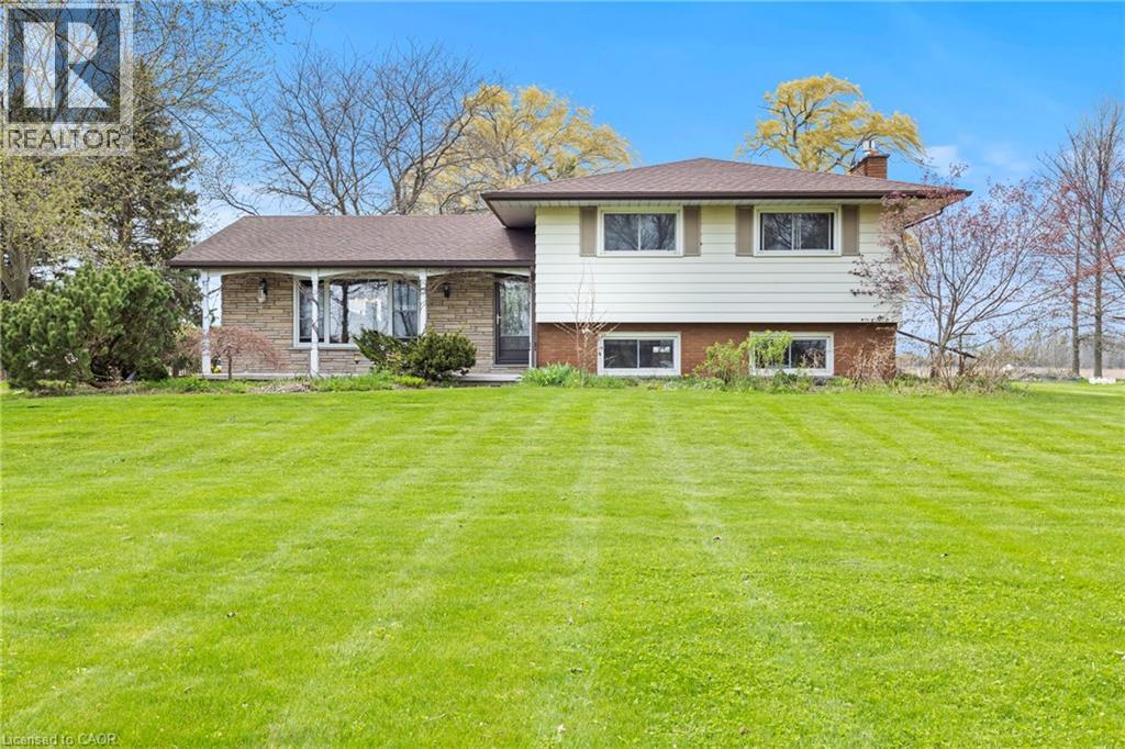 488 Townline Road Property Photo 2