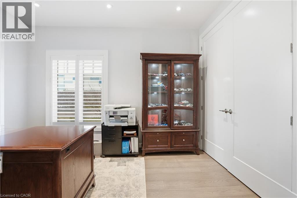 16 Mills Lane Property Photo 20