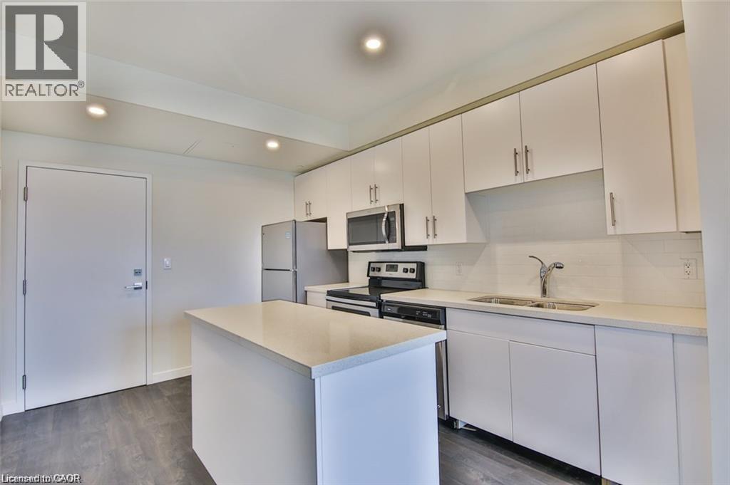 690 King Street W Unit# 522 Property Photo 6