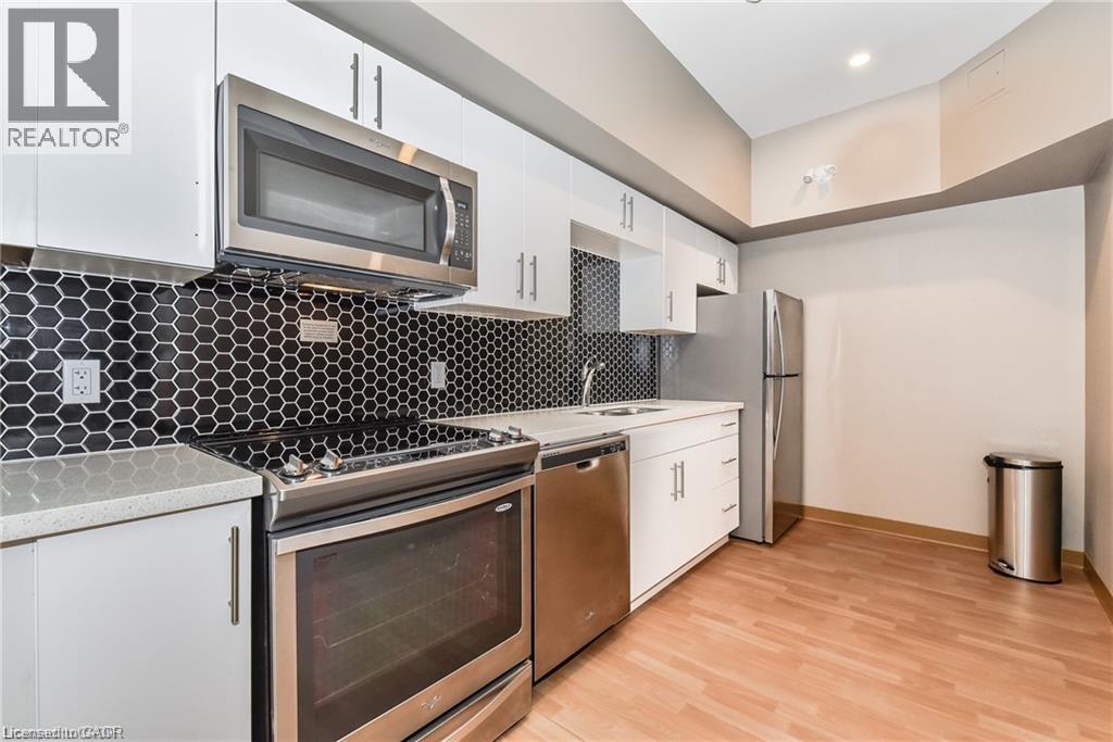 690 King Street W Unit# 522 Property Photo 15