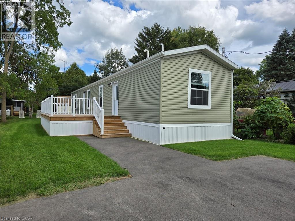77 Park Lane Property Photo 2