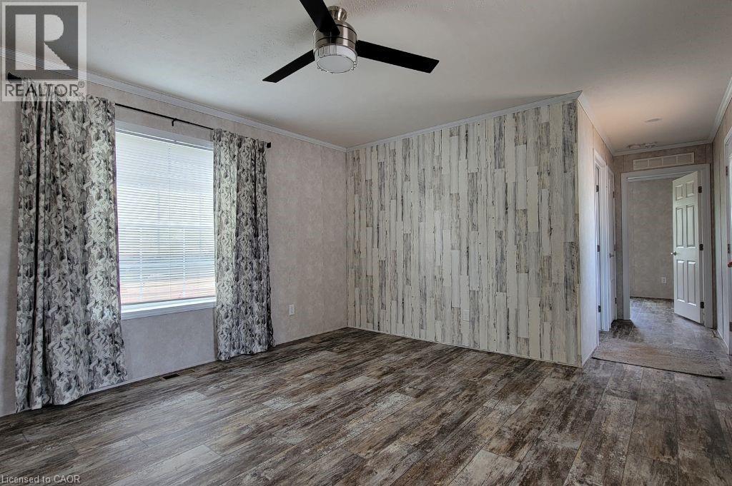 77 Park Lane Property Photo 12