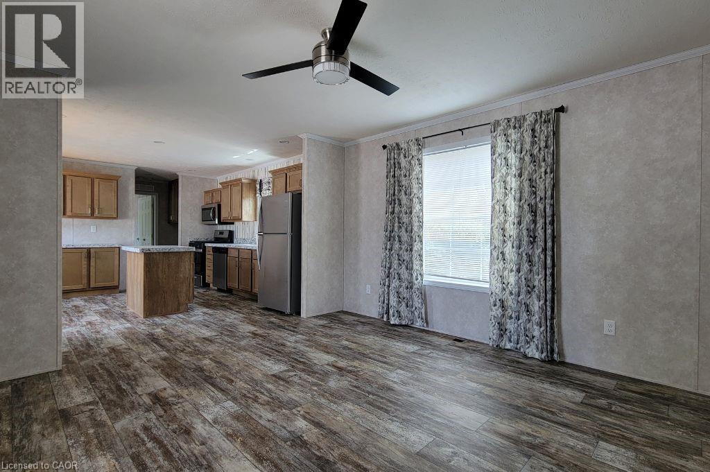 77 Park Lane Property Photo 14
