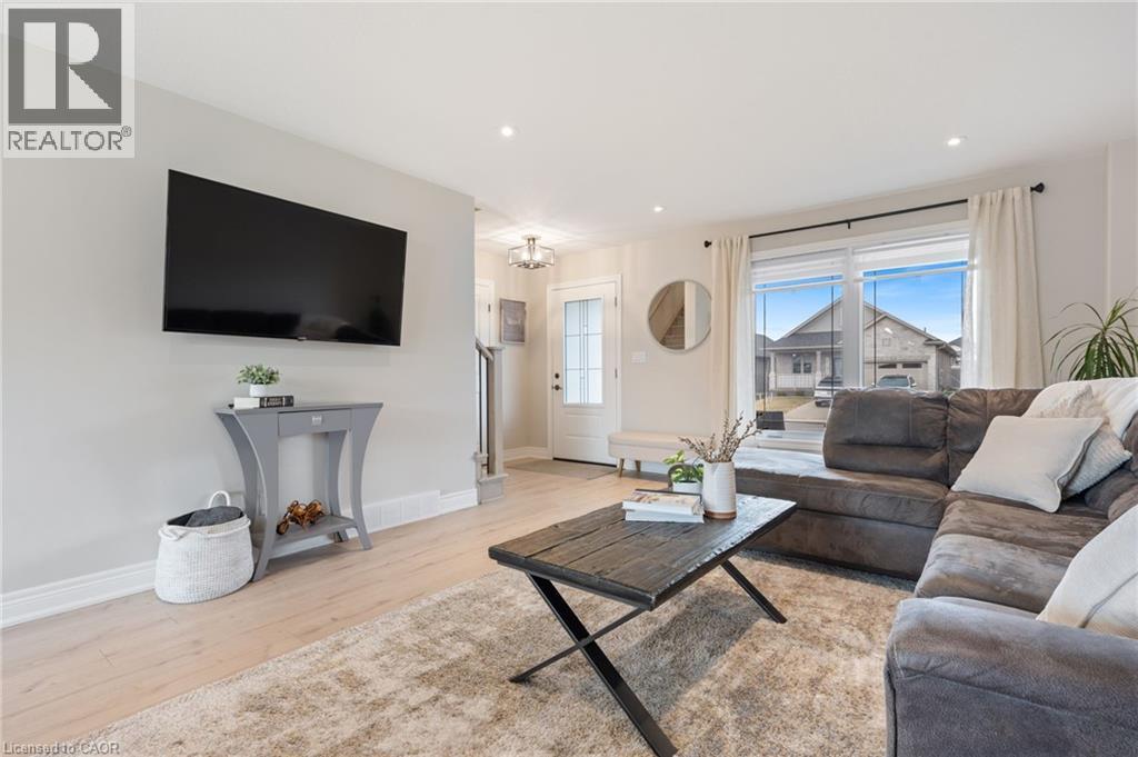 22 Hare Street Property Photo 4