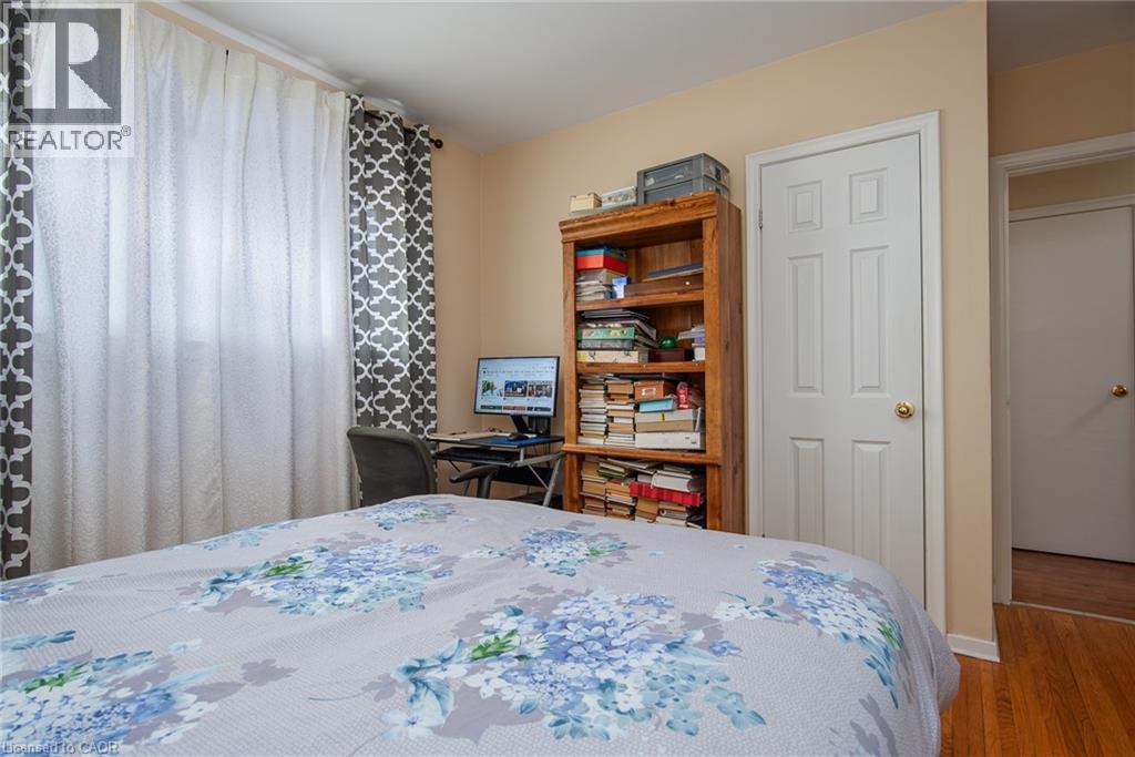 129 River Road E Property Photo 26