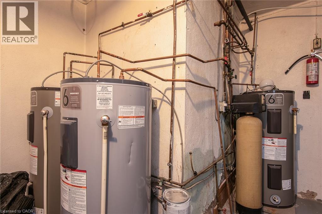 129 River Road E Property Photo 34