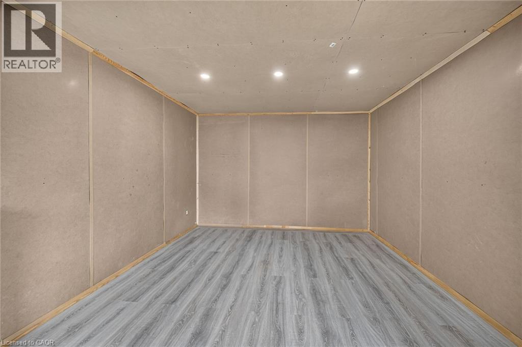 5 Willoway Lane Property Photo 22