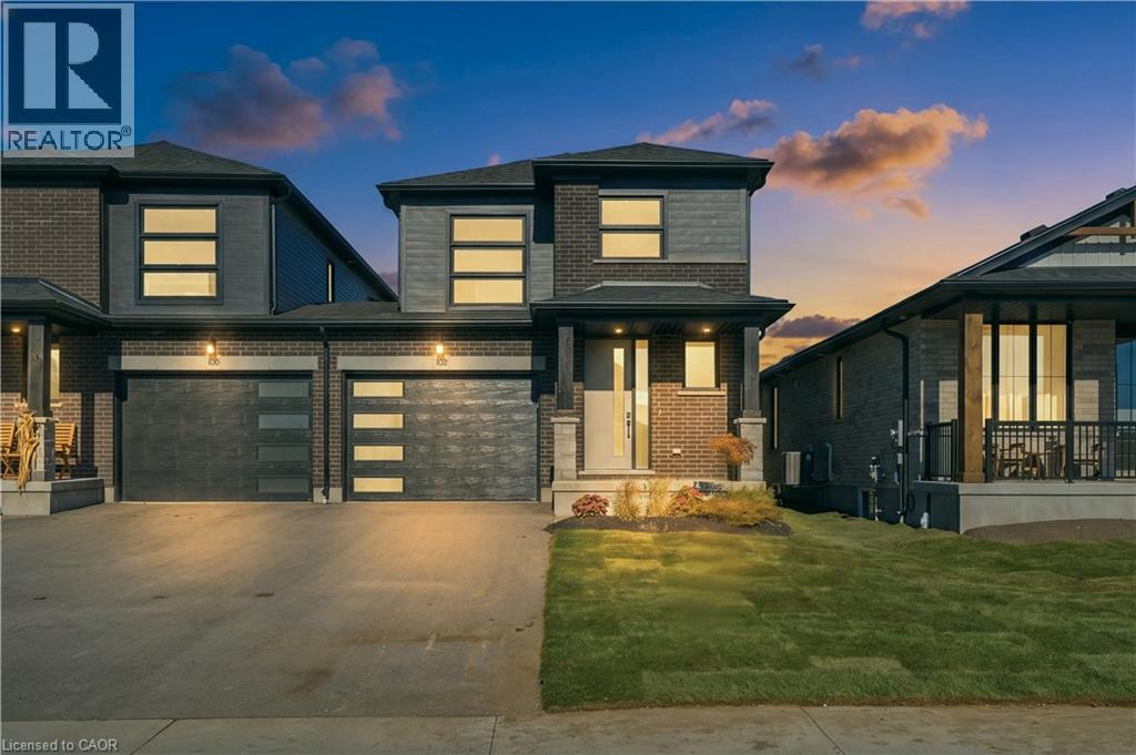 102 Thackeray Way Property Photo 1