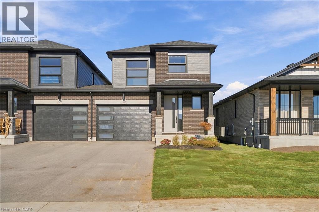 102 Thackeray Way Property Photo 2