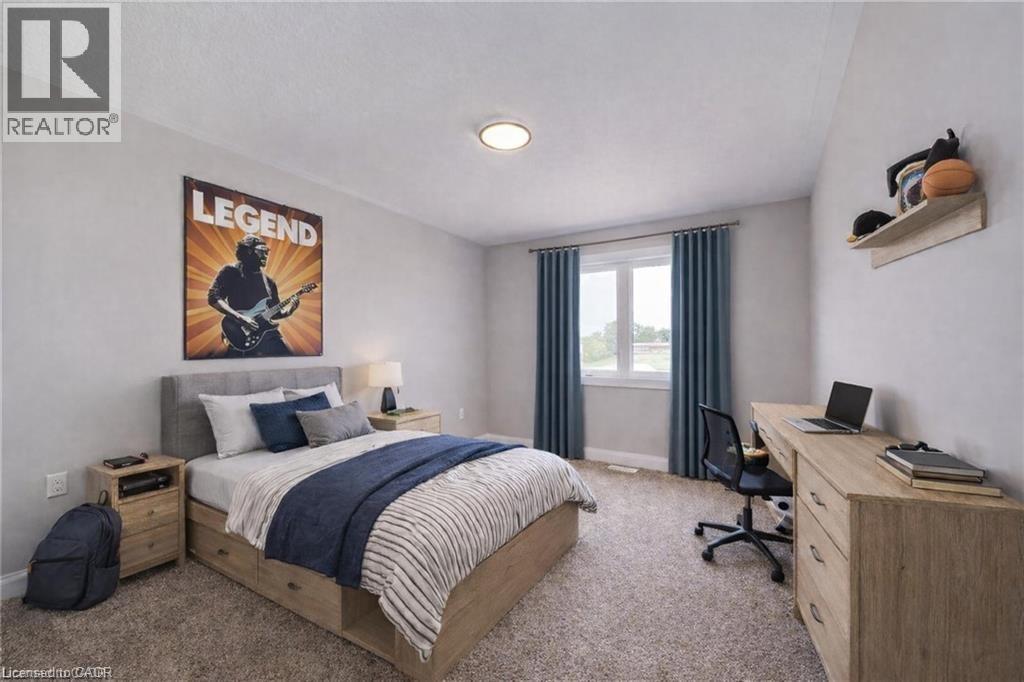102 Thackeray Way Property Photo 14