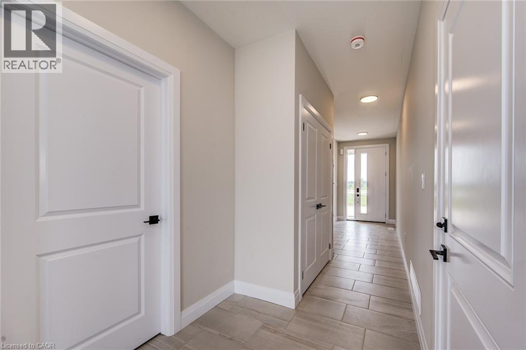 102 Thackeray Way Property Photo 20