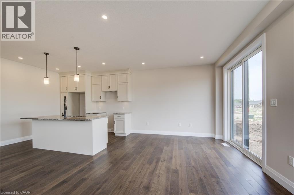 102 Thackeray Way Property Photo 23