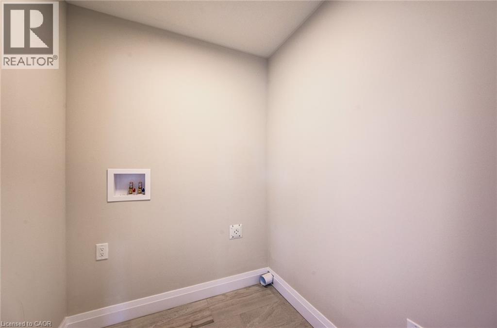 102 Thackeray Way Property Photo 28