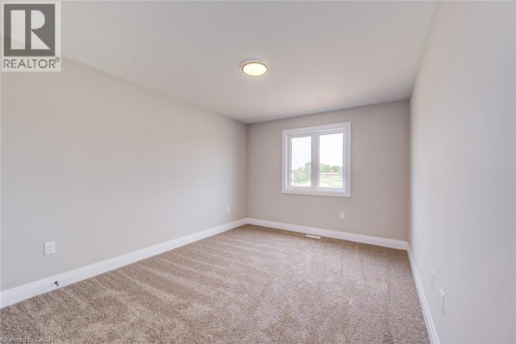 102 Thackeray Way Property Photo 31