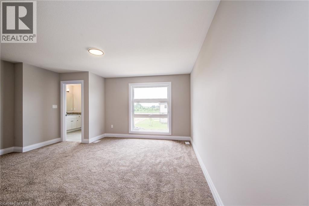 102 Thackeray Way Property Photo 34