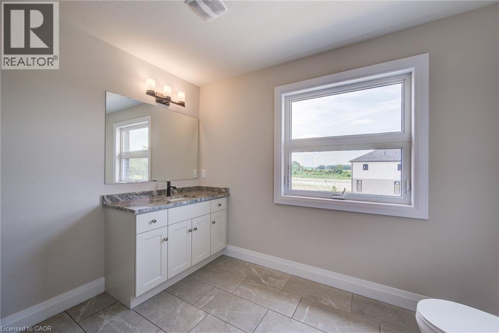 102 Thackeray Way Property Photo 37