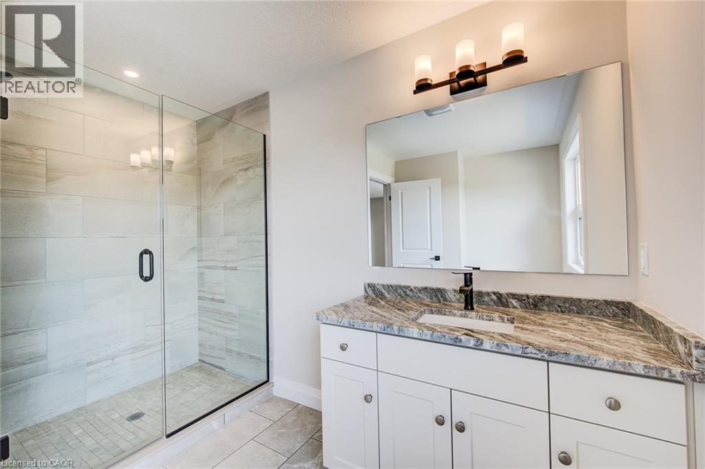 102 Thackeray Way Property Photo 38