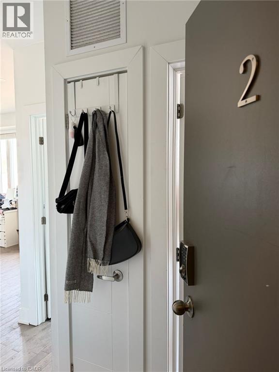1415 Gerrard Street E Property Photo 13