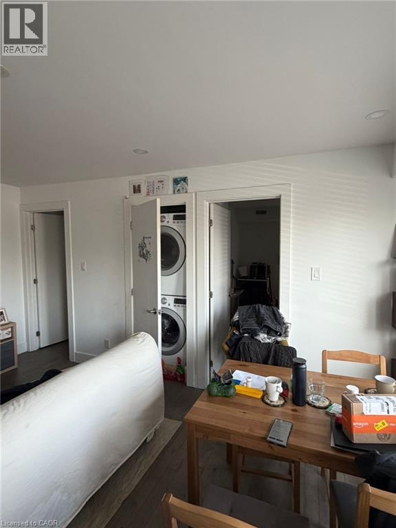 1415 Gerrard Street E Property Photo 23