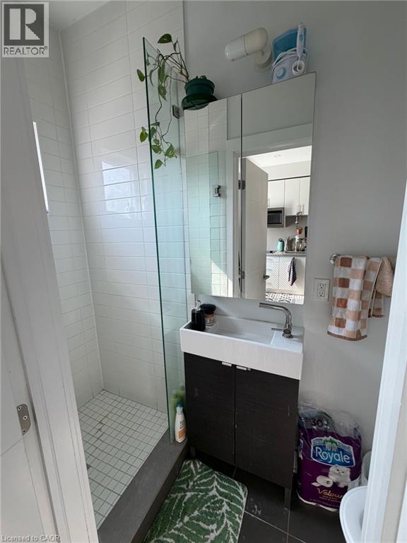 1415 Gerrard Street E Property Photo 26