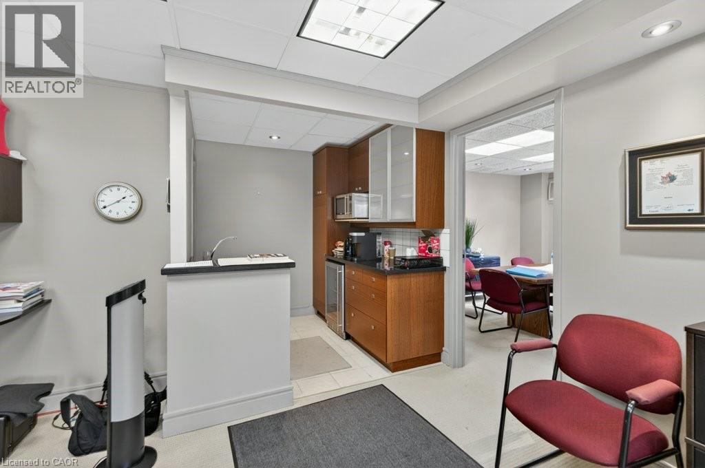 4042 Mainway Unit# 4 Property Photo 11