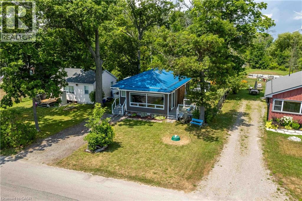 2399 Lakeshore Road Property Photo 4