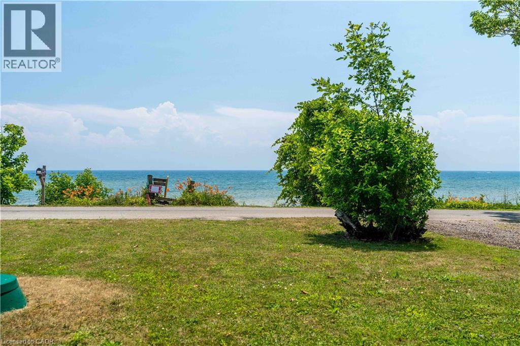 2399 Lakeshore Road Property Photo 5